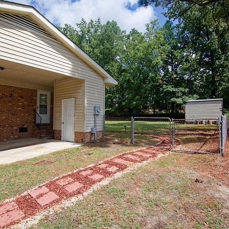 Pine Forest Zen Cottage - 10 Min To Fort Bragg Fayetteville Exterior foto